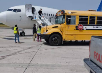 Deportaciones de dominicanos desde EE. UU. superan las 2,300 en los primeros ocho meses de 2026