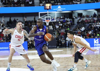 República Dominicana derrota ampliamente a Chile y coloca su récord en 6-2