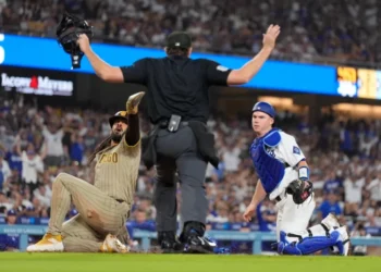Padres de San Diego toman el primer comodín gracias a jonrón de Manny Machado
