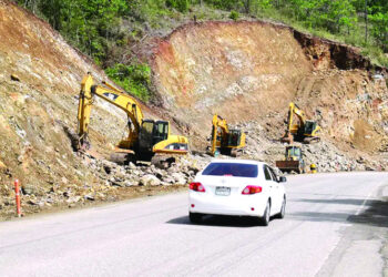 Denuncian desalojos por ampliación de la carretera Jarabacoa-La Vega